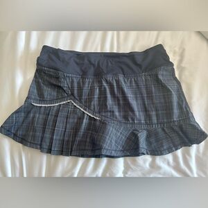Lululemon Full Tilt Skort Grey Plaid sz 6